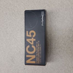 Mac cosmetics nc45 studio fix fluid